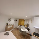 Center Marina View Yellow Apartment Funchal (Madeira)