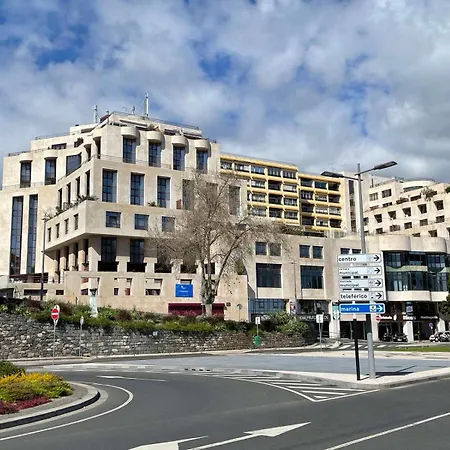 Center Marina View Yellow *